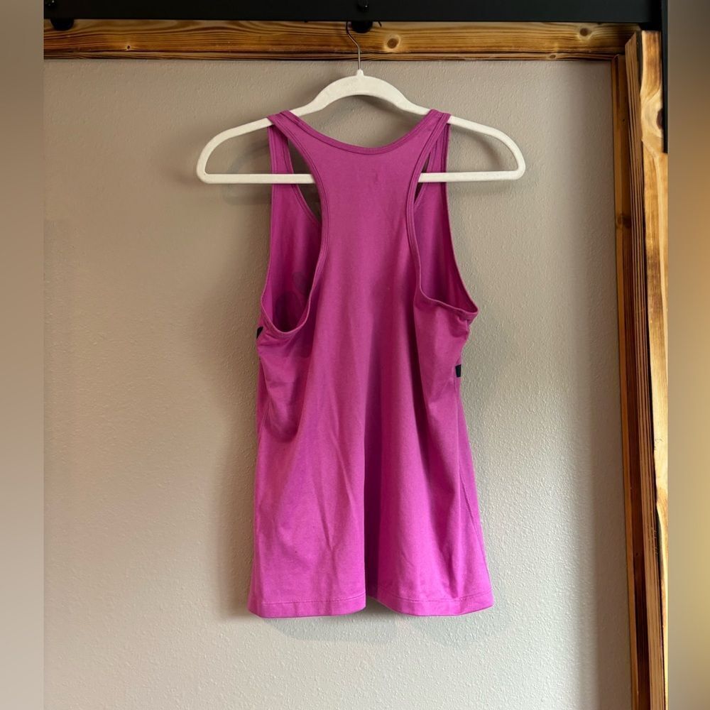 3 Tank Tops - Picture 3 of 9